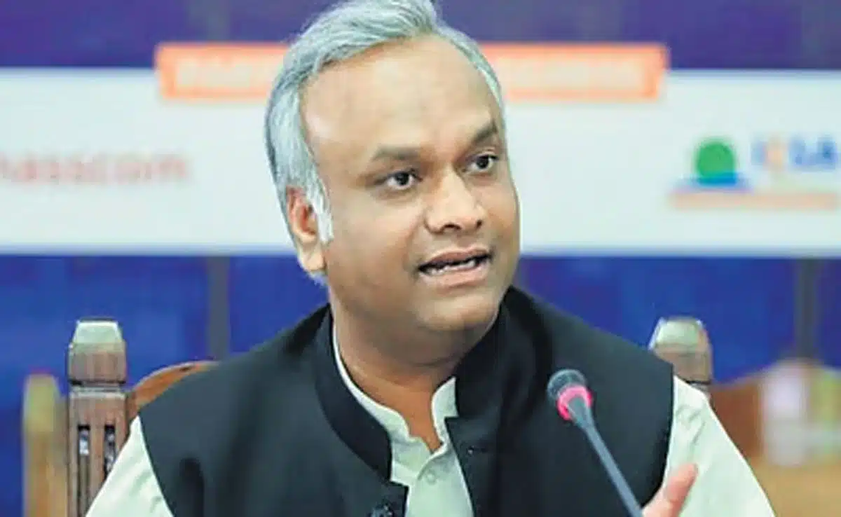 PM Modi spoke to Mallikarjun Kharge, wished him a speedy recovery after surgery