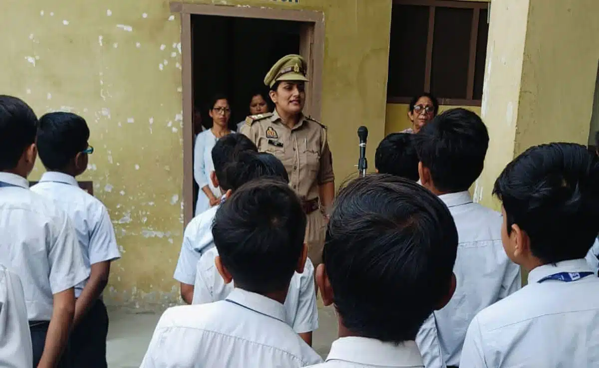 Girls in Sambhal Informed About Their Rights