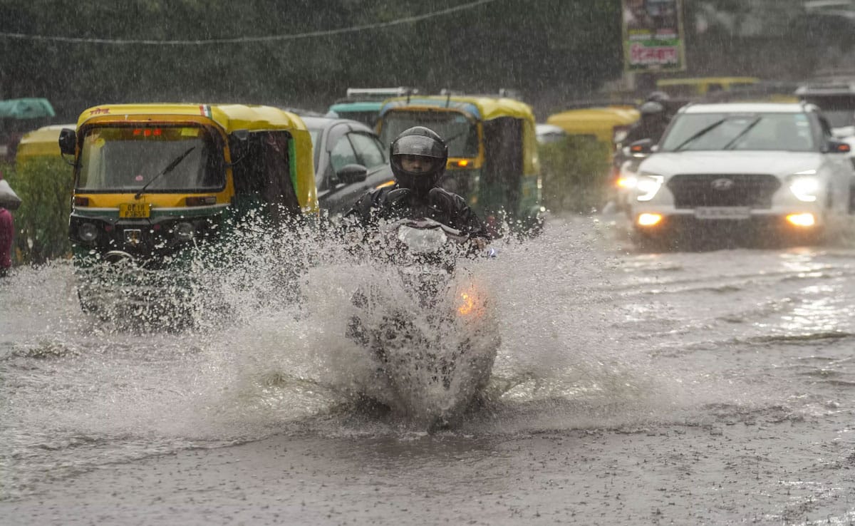 Heavy rain, hailstorm and thunderstorm expected in Himachal Pradesh, IMD issues orange alert for October 6
