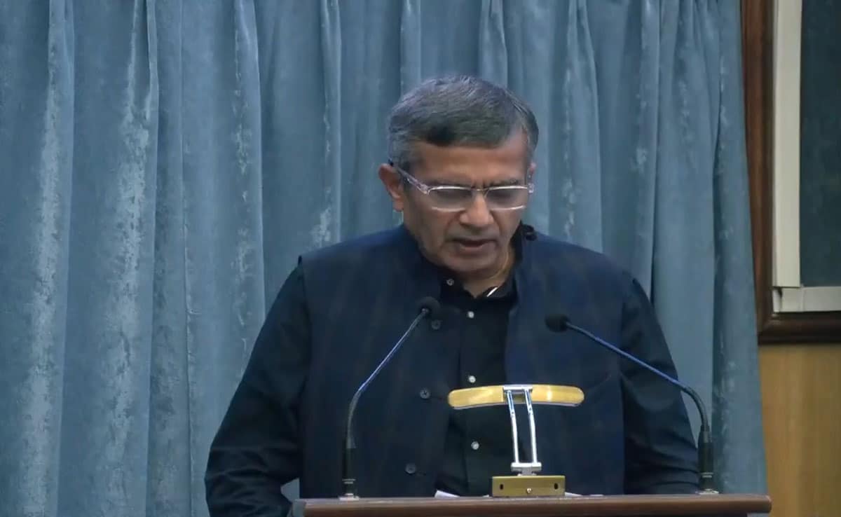 India is moving rapidly towards manufacturing indigenous jet engines and laser weapons: Defence Secretary