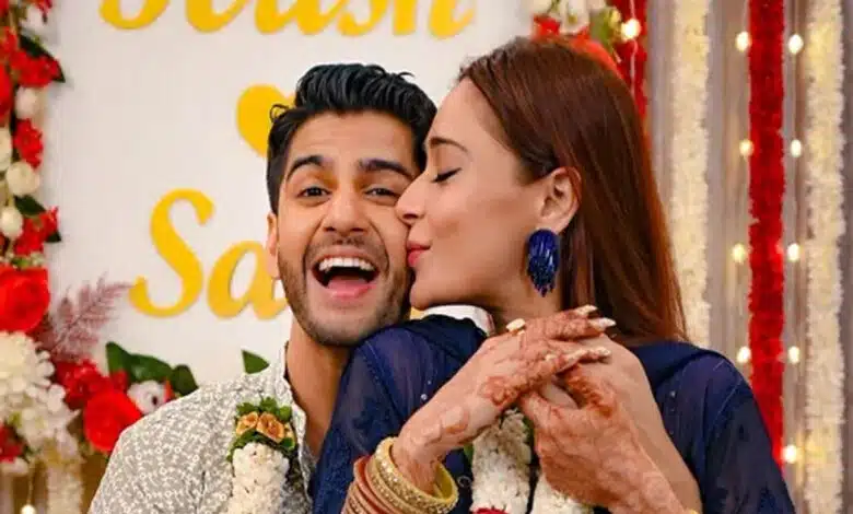 Sara Khan got married! She had a court marriage with Krish Pathak on October 6th.