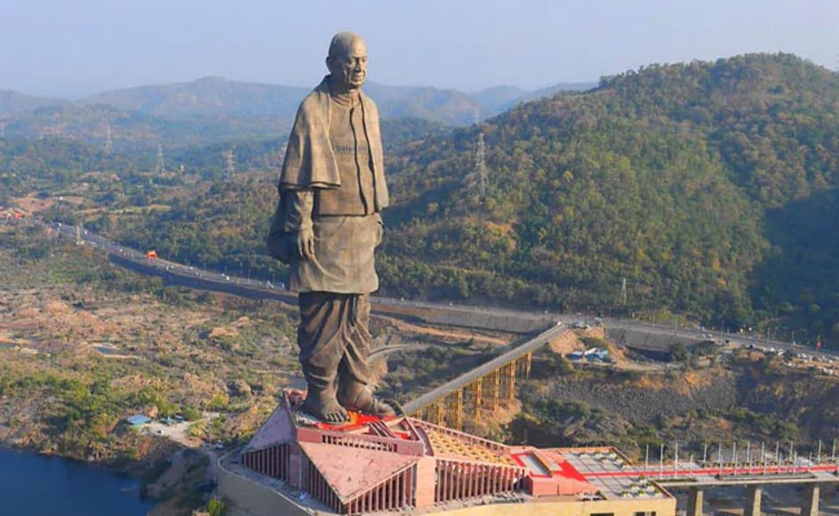 Sardar Vallabhbhai Patel Birth Anniversary: ​​10 Best Timeless and Inspirational Quotes