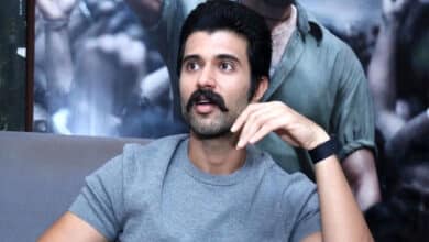 Vijay Deverakonda's car met with an accident in Telangana, incident near Gadwal