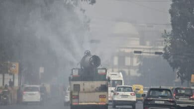 Delhi's air quality remains 'very poor' for the third consecutive day, IMD warns of continued pollution