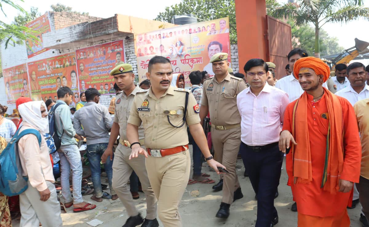 The District Magistrate and Superintendent of Police inspected the 24 Kosi Parikrama route in Sambhal.