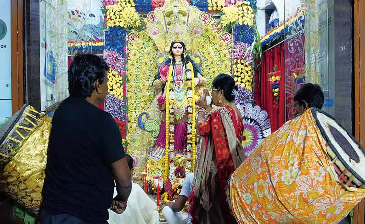 Laxmi Puja 2025: Date, Time and Rituals of Kojagari Lakshmi Puja or Lokkhi Puja