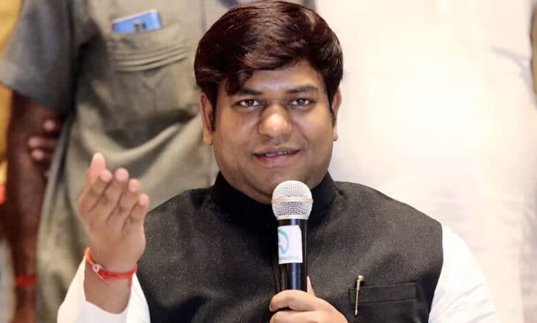 Bihar Elections: Mukesh Sahni offered deputy CM post, VIP allotted 15 seats in grand alliance