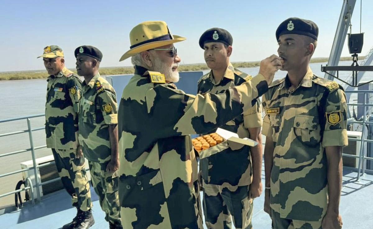 PM Modi celebrates Diwali on INS Vikrant, remembers India's victory in 'Operation Sindoor'