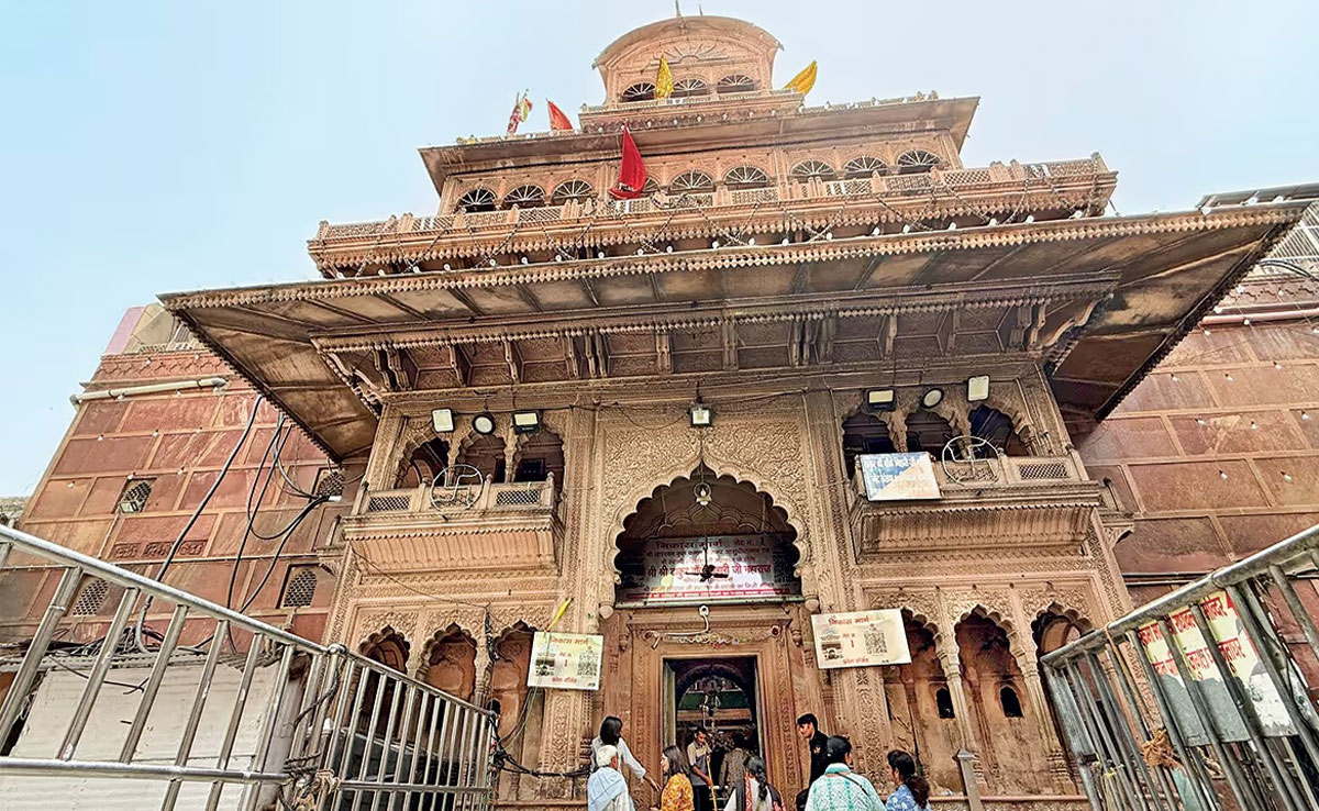 Banke Bihari Temple treasure opened on Dhanteras after 54 years in Mathura