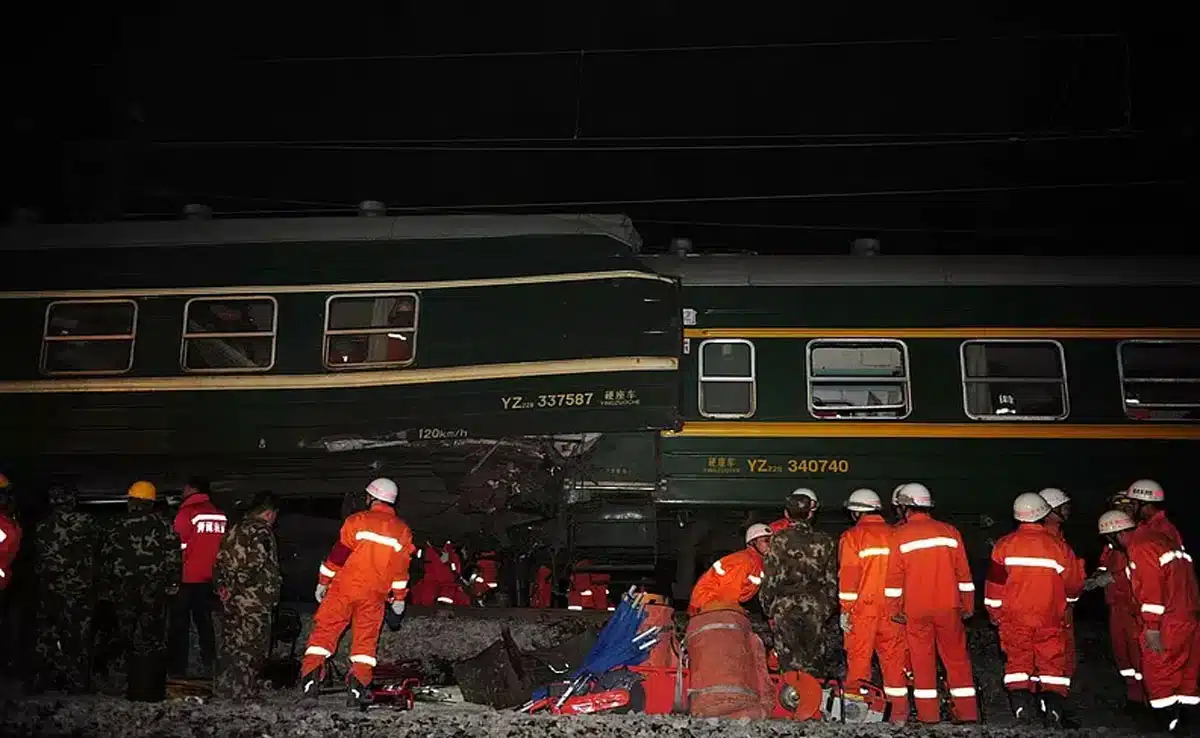 China: 11 killed after being hit by a train in Yunnan; investigation launched