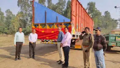 Initiative of ARTO and Sugar Mill Management in Sambhal, reflector campaign started for road safety.