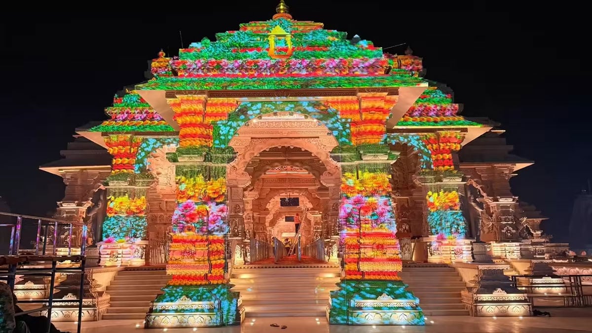 Ayodhya: CM Yogi Heads to Receive PM Modi