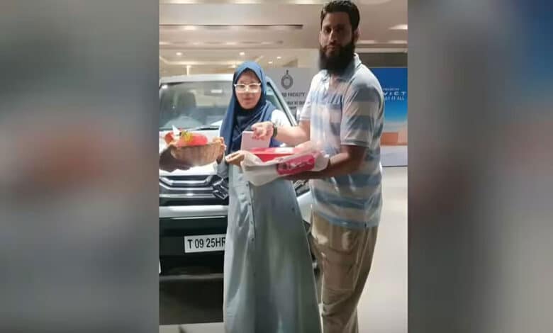 Delhi Blast: Pictures of Dr Shaheen and Muzammil buying Brezza surfaced