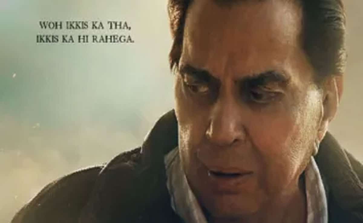 Dharmendra's first look from Agastya Nanda's film 'Ekkis' is out; the veteran actor will play the role of Amar Sainik's father.