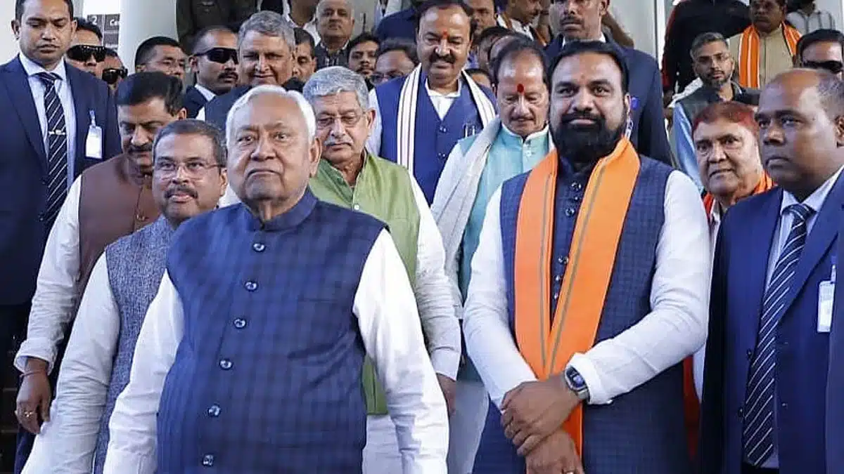 Nitish Kumar took oath as the Chief Minister of Bihar for a record 10th time in Patna.