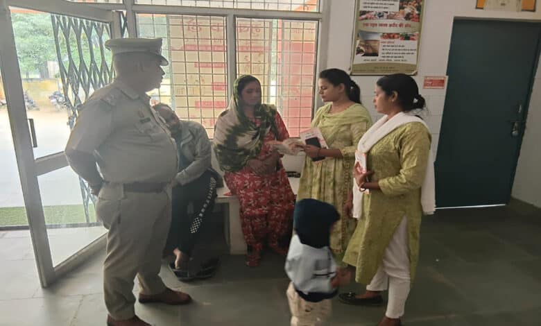 Mission Shakti 5.0 in Sambhal: Women police personnel organised a public awareness drive.