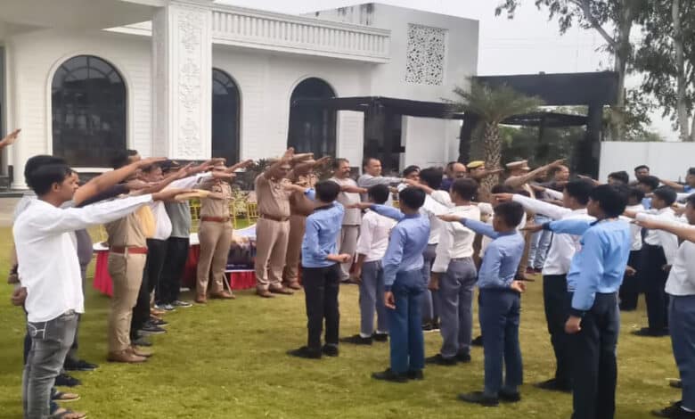 Sambhal: Hayat Nagar Police organised “Run for Unity” on National Unity Day