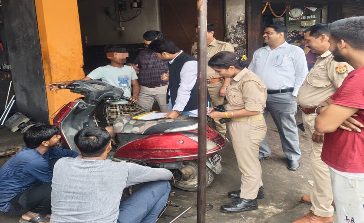 Sambhal Police launches major campaign: AHT team launches awareness campaign against child labour