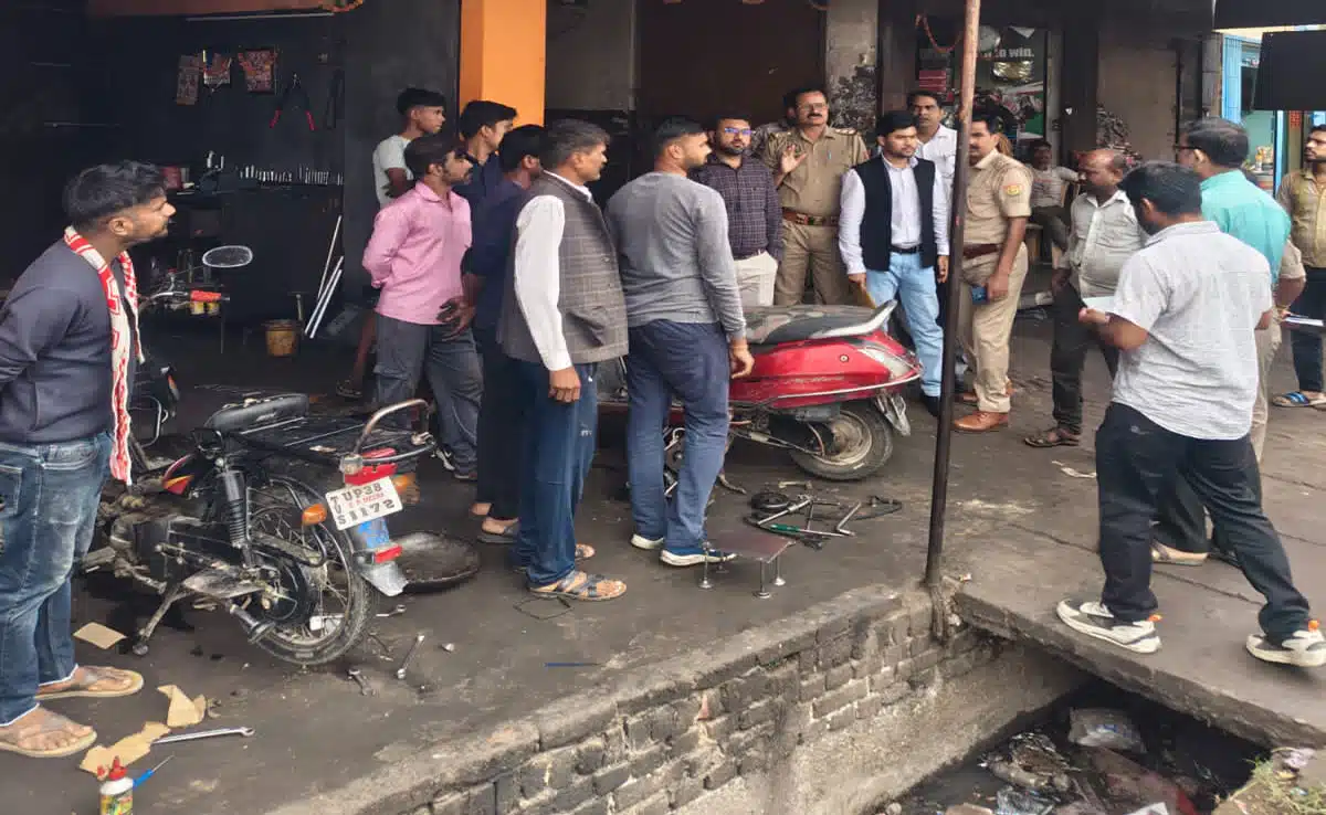 Sambhal Police launches major campaign: AHT team launches awareness campaign against child labour