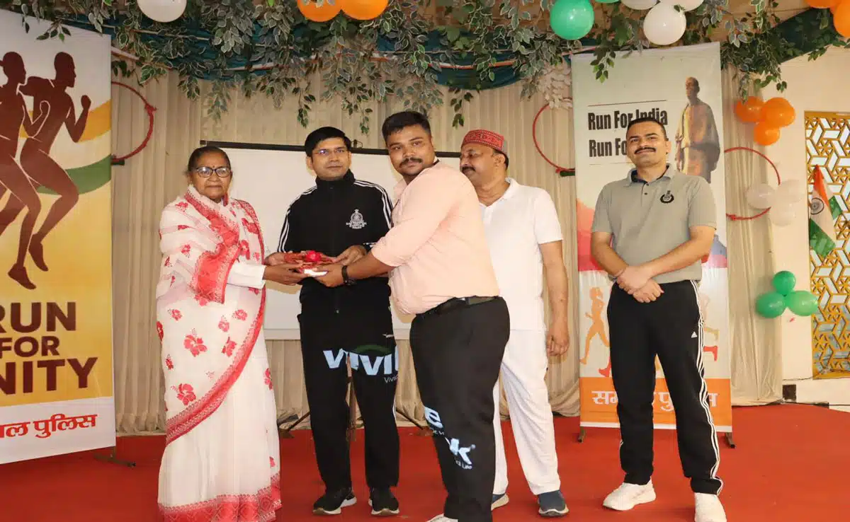 A grand 'Run for Unity' was organised in Sambhal, with great enthusiasm on the 150th birth anniversary of Sardar Patel.