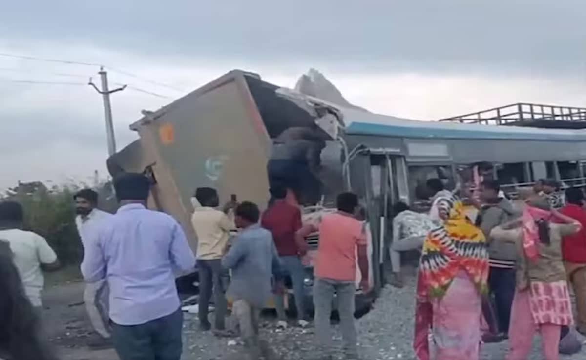 20 killed, several injured in collision between truck and passenger bus in Telangana; PM Modi announces ex-gratia