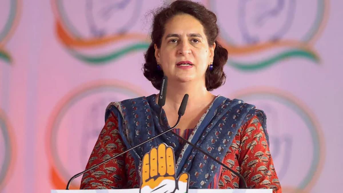 'Delhi is gasping for breath': Priyanka Gandhi expresses concern over pollution, demands action from Centre and state