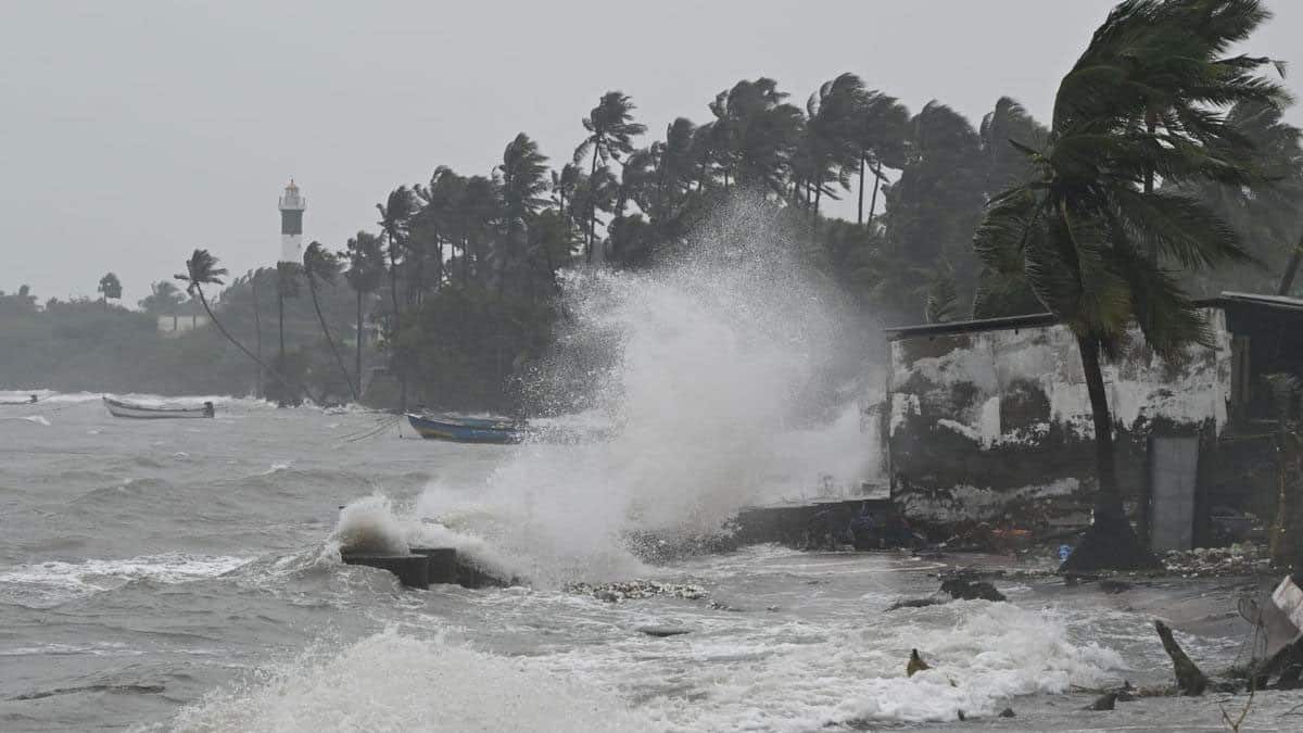 Heavy rain expected in Tamil Nadu till November 11, schools closed in Tirupattur amid weather alert