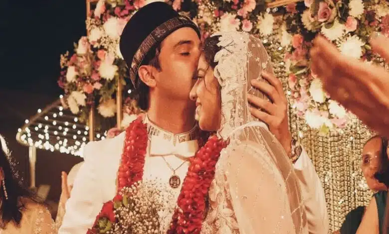 Bollywood actor Meherzan Mazda married his longtime girlfriend Naomi Felfeli as per Parsi rituals.