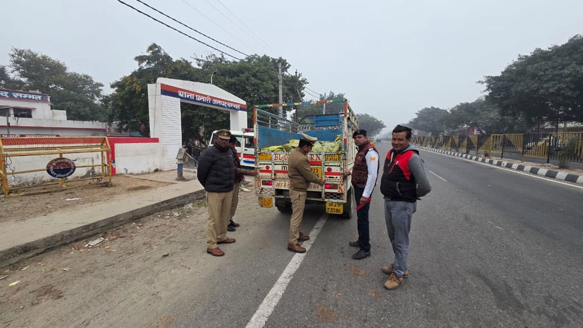 Sambhal police are on high alert regarding road safety during the winter season, and reflectors have been installed on vehicles.