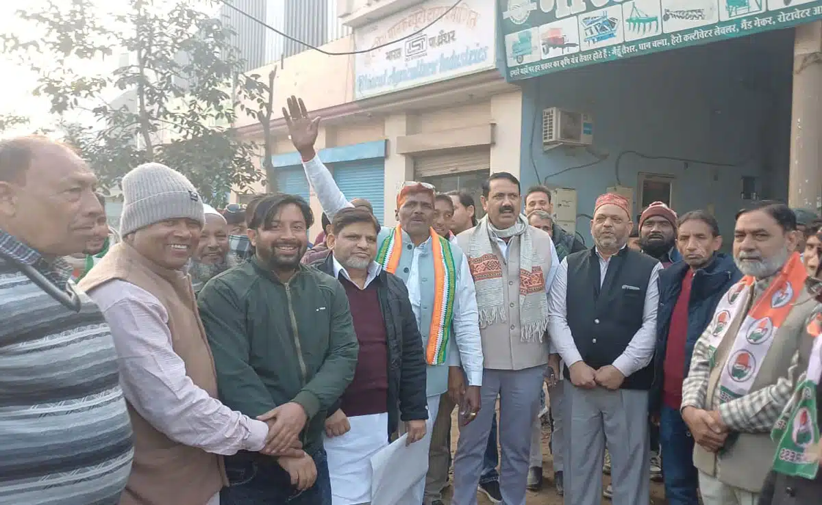 Congress holds a show of strength from Sambhal to Delhi; 500 workers participated in the mega rally.