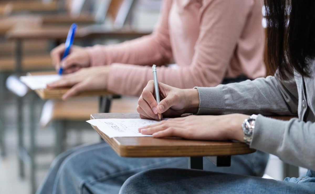 CLAT 2026 Tomorrow; Check Dress Code for Male and Female Candidates