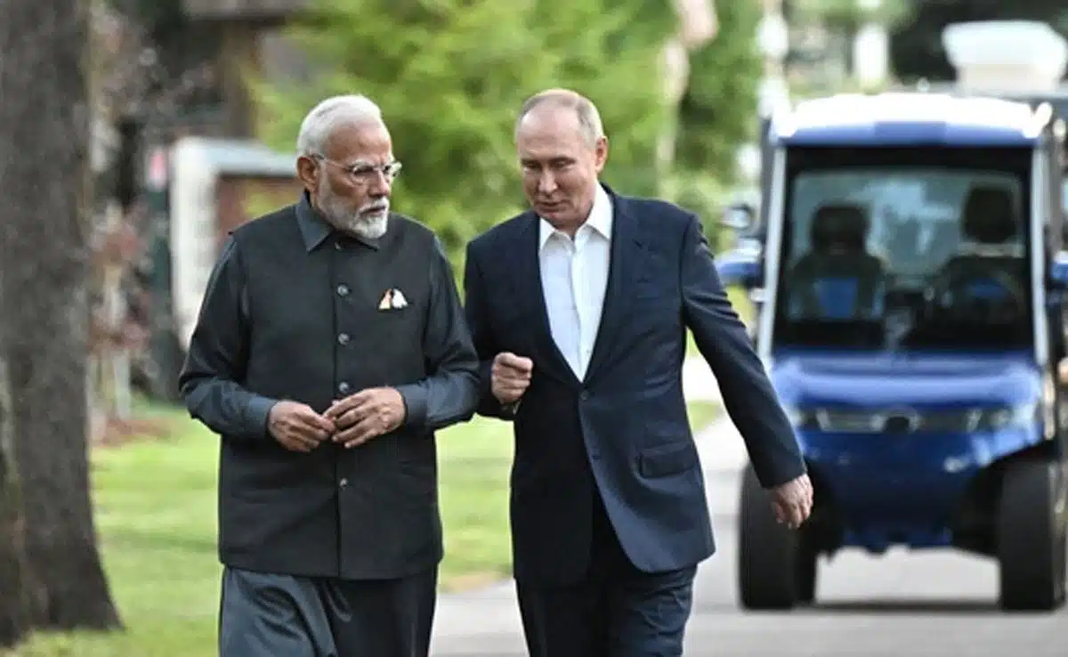 PM Modi may welcome Russian President Vladimir Putin at the airport - sources