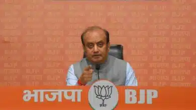 BJP surrounds Karnataka's Congress government