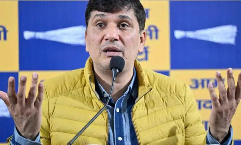 Allegations of corruption in ration cards in Delhi