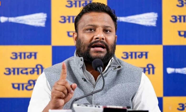 AAP attacks Delhi's law and order situation