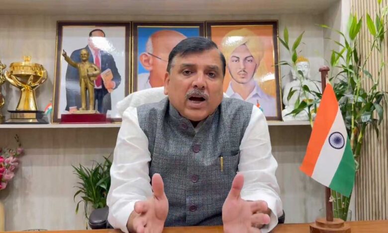 Sanjay Singh sharply attacks the Epstein case and the Mainpuri-Mahoba children's issue