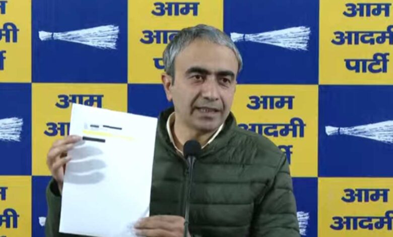 Hardeep Singh Puri demands resignation over Epstein controversy