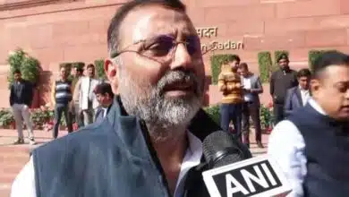 nishikant dubey moves motion against rahul gandhi