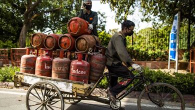 AAP attacks central government over LPG cylinder price hike