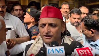 Akhilesh Yadav's sharp questions on women's reservation