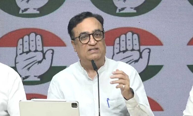 Ajay Maken exposed Arvind Kejriwal's "honesty."