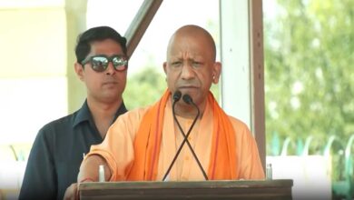 Yogi Adityanath participated in the women's march