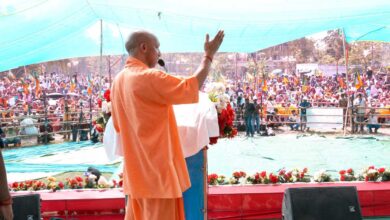 Yogi Adityanath's show of strength in Jorasanko