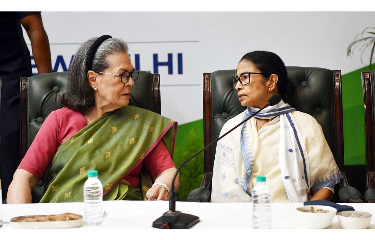 Mamata Banerjee will meet Sonia Gandhi in Delhi today
