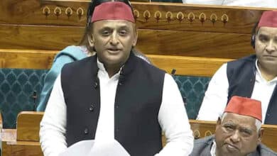 Akhilesh Yadav jibe Pradhan removed Prime Minister residence removed