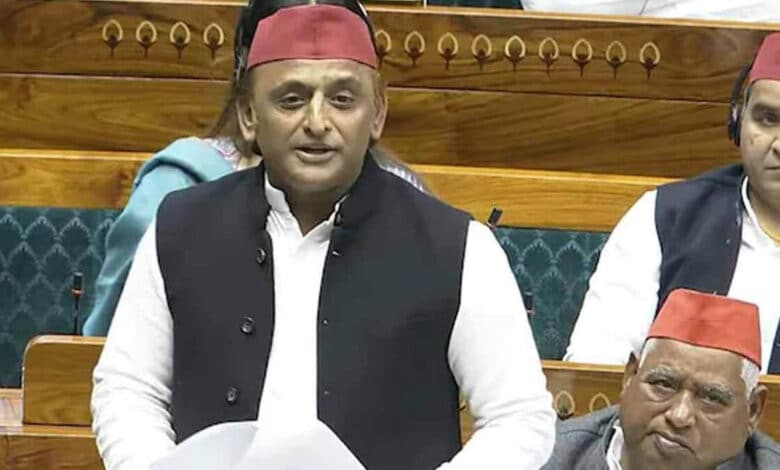 Akhilesh Yadav jibe Pradhan removed Prime Minister residence removed