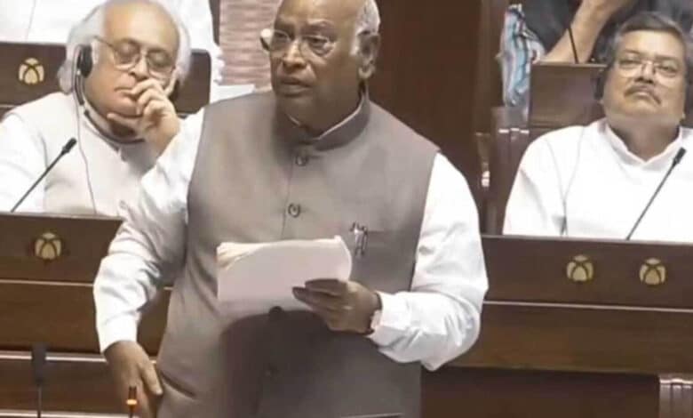 Mallikarjun Kharge Attacks the Centre over student protests and RSS influence among students
