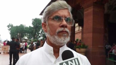 Pawan Khera hit back at Pralhad Joshi