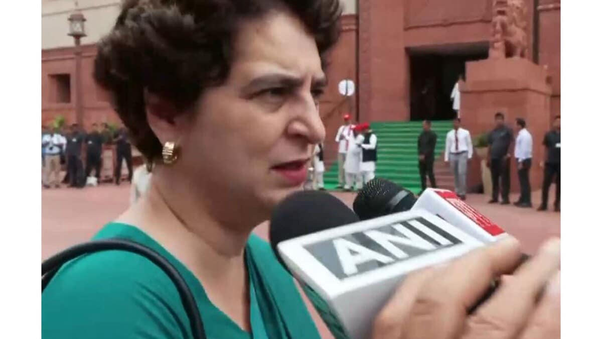 Congress MP Priyanka Gandhi says the deadlock will continue until the Home Minister makes a statement in Parliament.