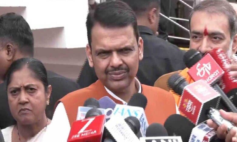 Fadnavis attacks Rahul Gandhi Students Voice event alleges exclusion of select students